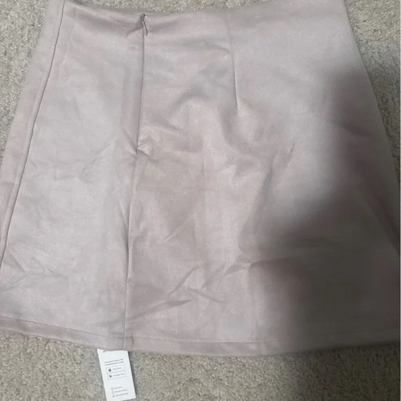 Cupshe Pencil Mini Skirt Tan Medium NWT | Sleek Fit Side Slit Chic Style - Picture 5 of 5